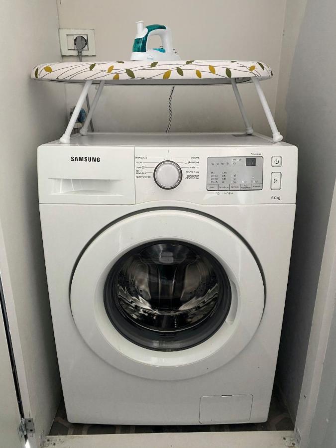 Appartamento Stanza privata con bagno a 15 minuti da Duomo Sesto San Giovanni Esterno foto
